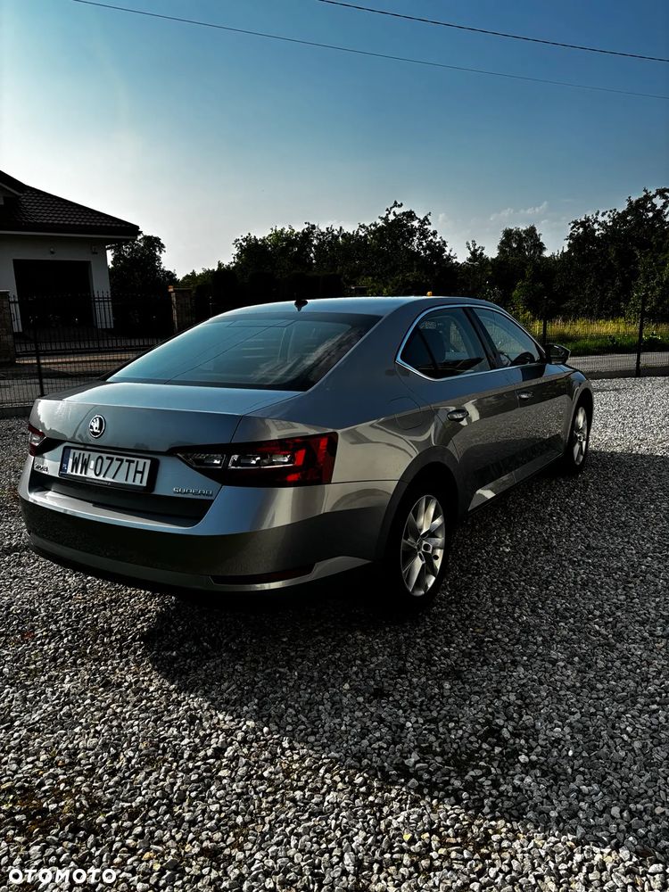 Skoda Superb 1.5 TSI ACT Ambition DSG - 2