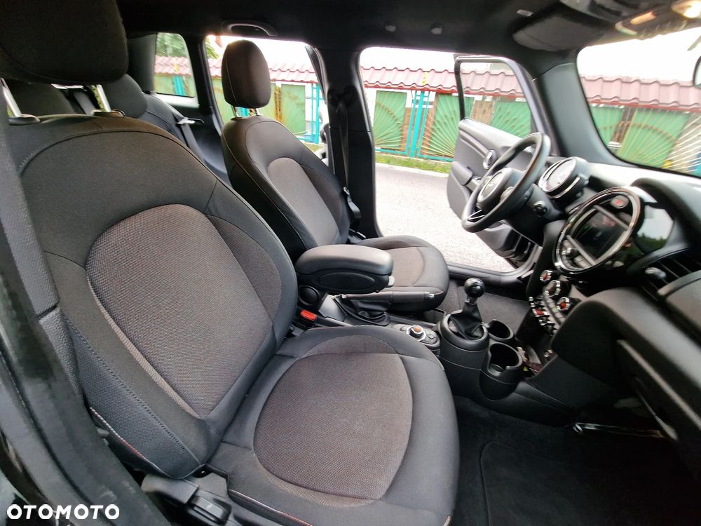 MINI ONE Essential Trim - 15