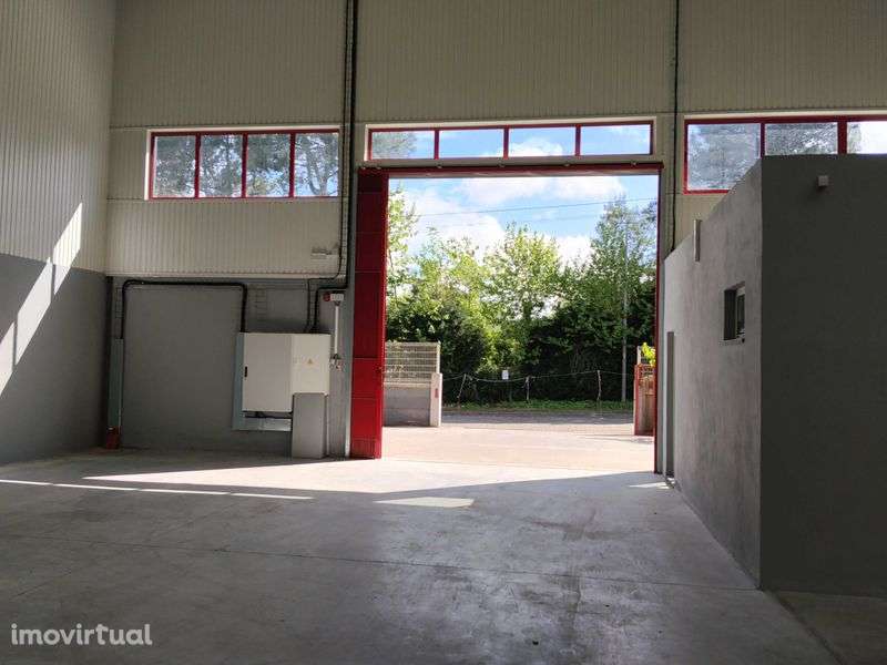 Arrenda-se Pavilhão Industrial - Ribeirão ( V. N. Famalicão ) - Grande imagem: 2/11