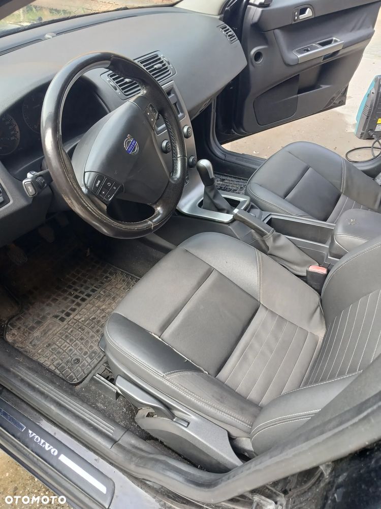 Volvo V50 - 9