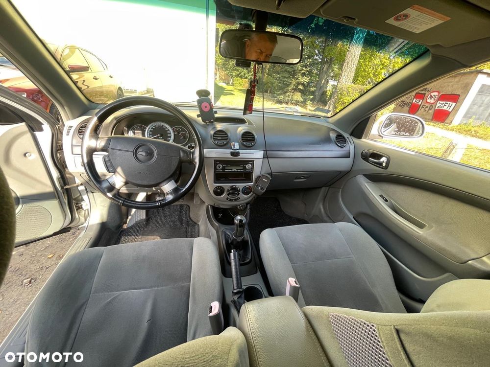 Chevrolet Nubira - 7
