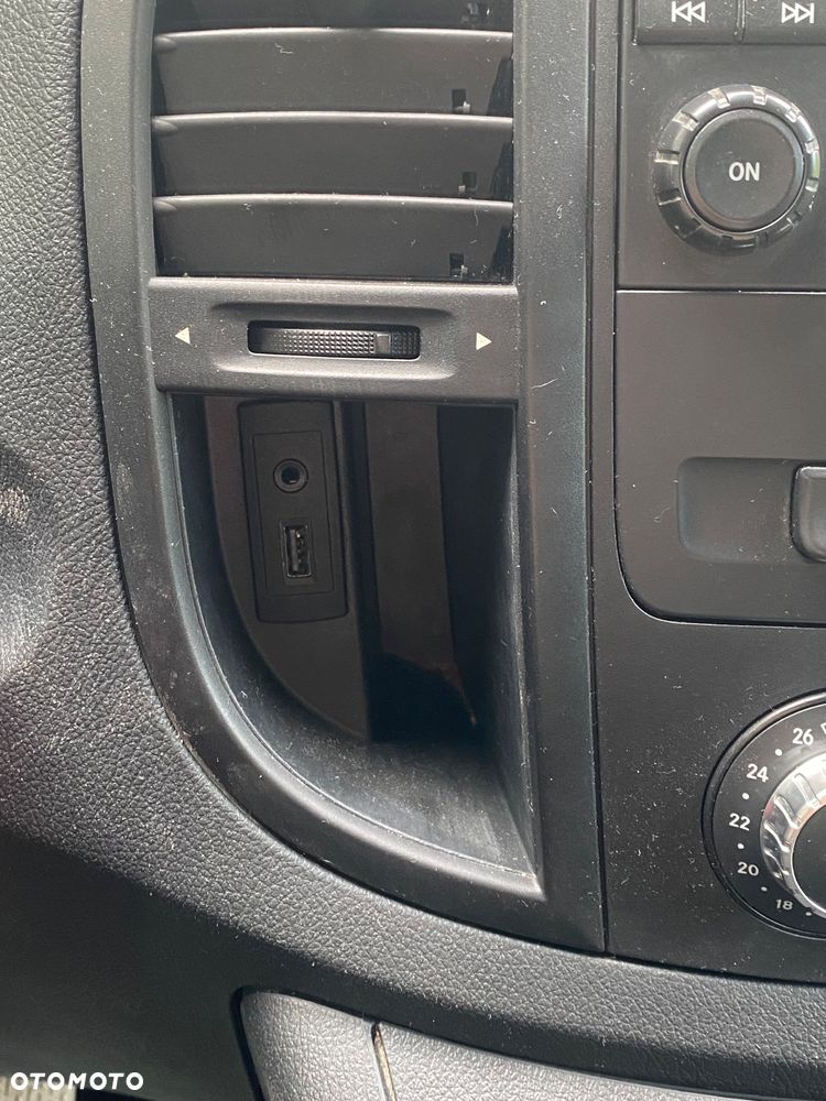 Mercedes-Benz Viano - 12