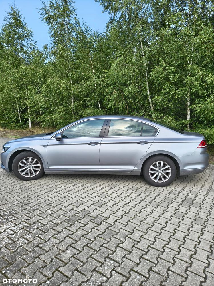 Volkswagen Passat 2.0 TDI SCR Comfortline - 1