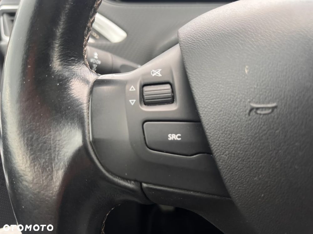 Peugeot 2008 PureTech 130 Stop&Start Allure - 27