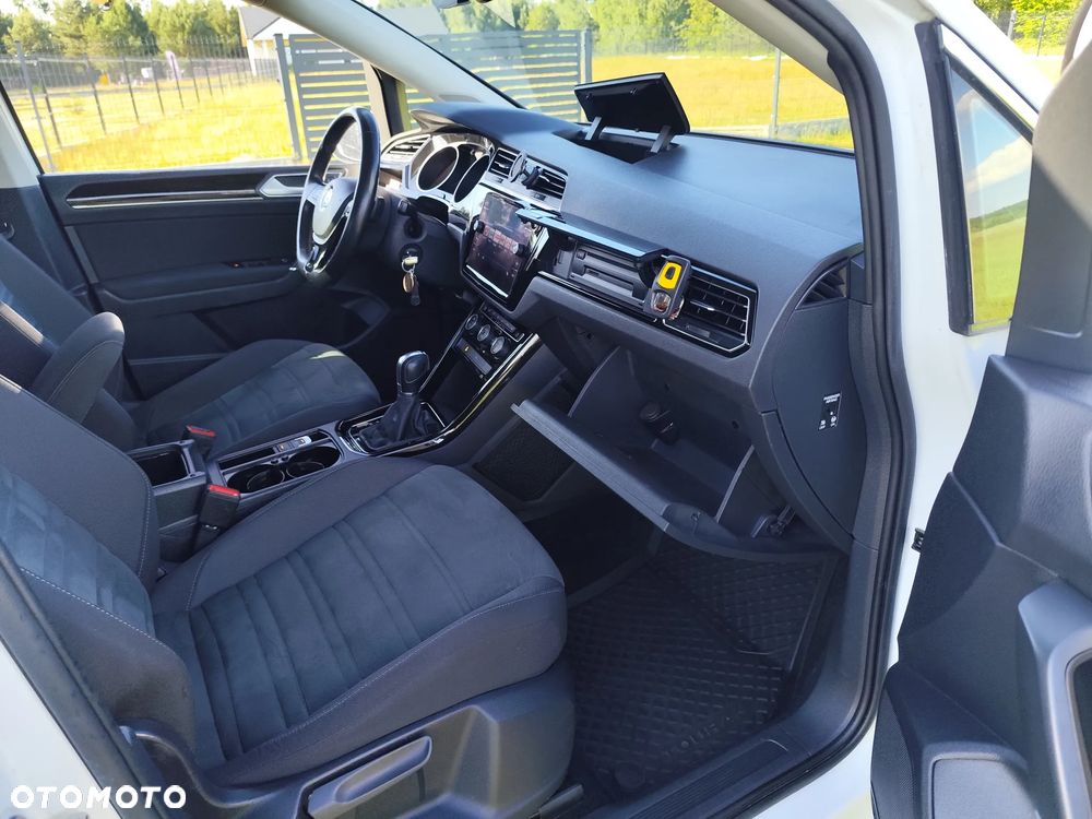 Volkswagen Touran 2.0 TDI SCR (BlueMotion Technology) DSG Highline - 23