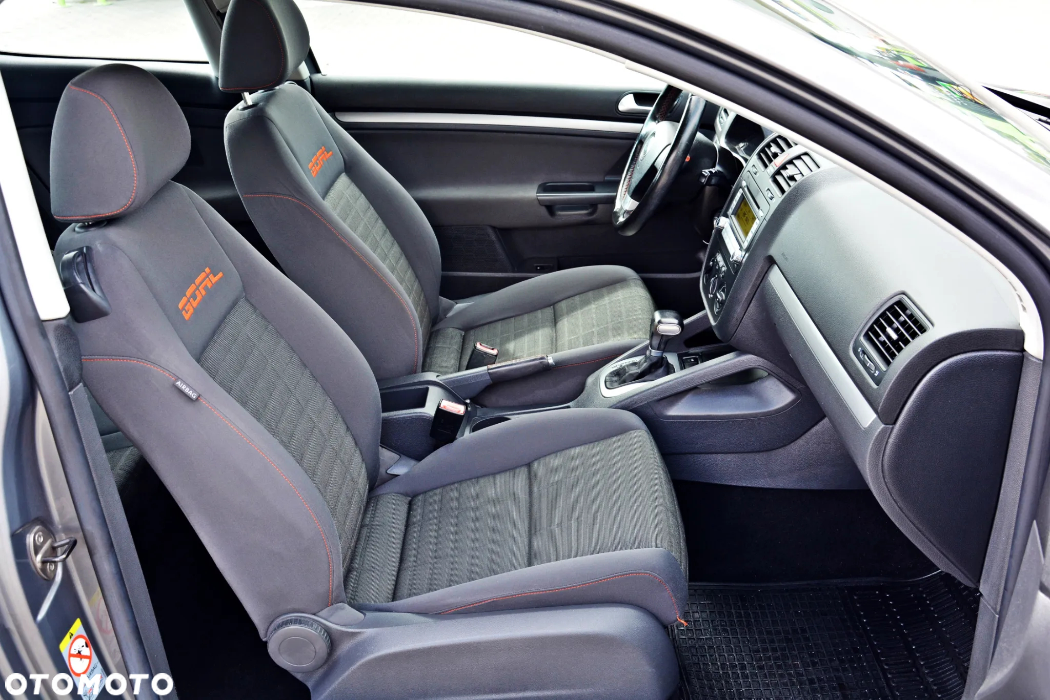 Volkswagen Golf 1.6 Automatik Goal - 6