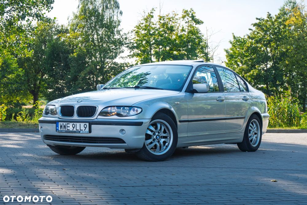 BMW Seria 3 318i - 1