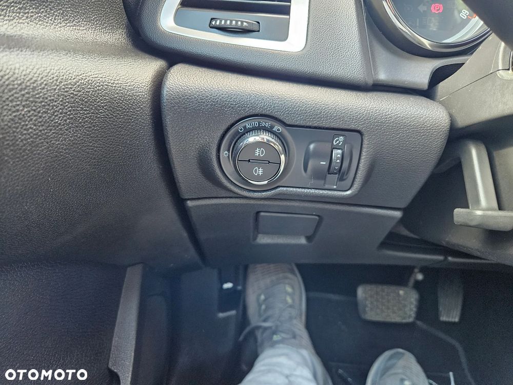 Opel Astra 2.0 CDTI DPF Automatik Style - 18