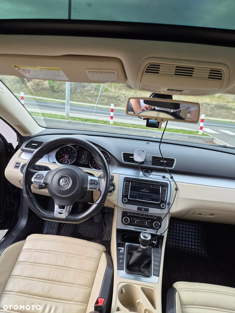 Volkswagen Passat CC - 20