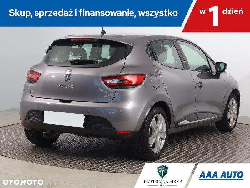 Renault Clio - 6