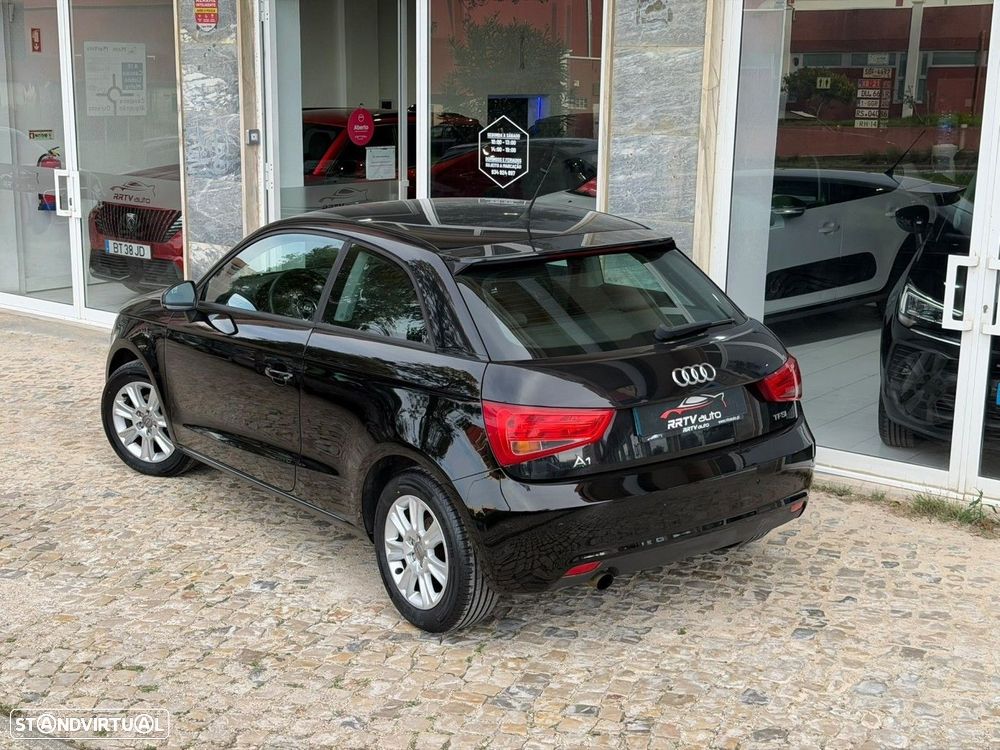 Audi A1 1.2 TFSi Attraction - 2