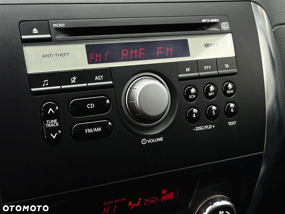 Suzuki SX4 1.6 Premium - 26