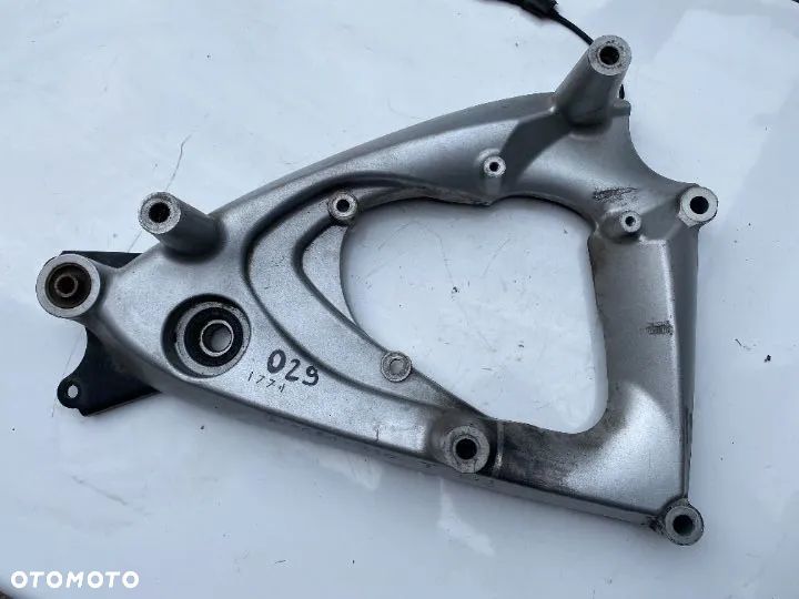 Mocowanie tłumika wahacz tył Quadro 3 350 - 1