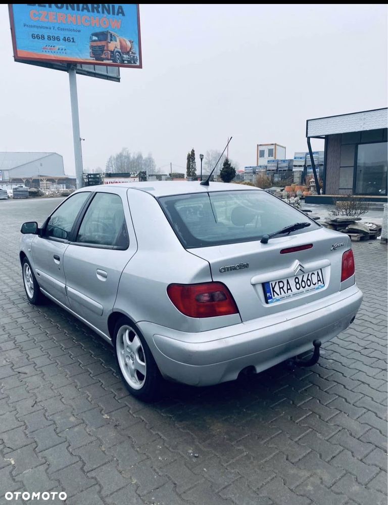 Citroën Xsara 1.6i Exclusive - 3
