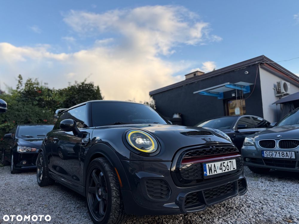 Mini John Cooper Works 2016 photo 4