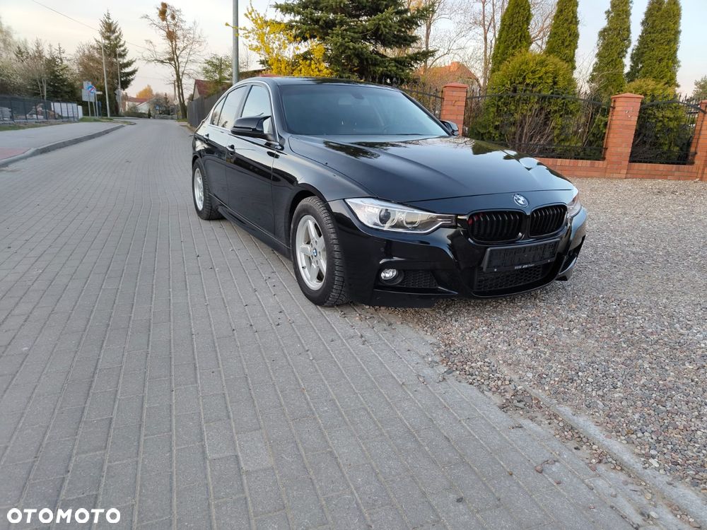 BMW Seria 3 318d Sport Line - 16