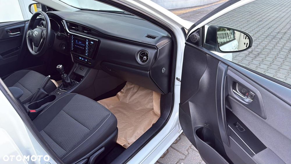 Toyota Auris 1.4 D-4D Edition - 15