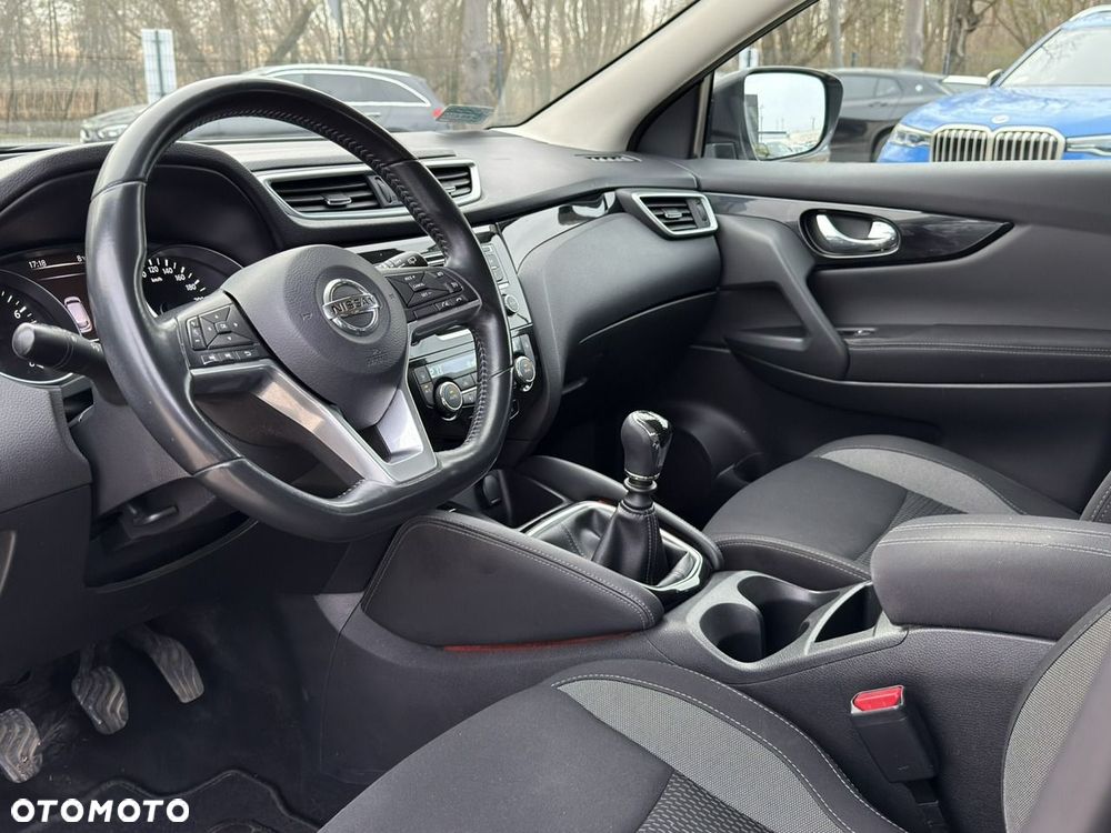 Nissan Qashqai - 10
