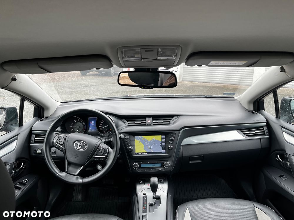 Toyota Avensis 2.0 Prestige MS - 6