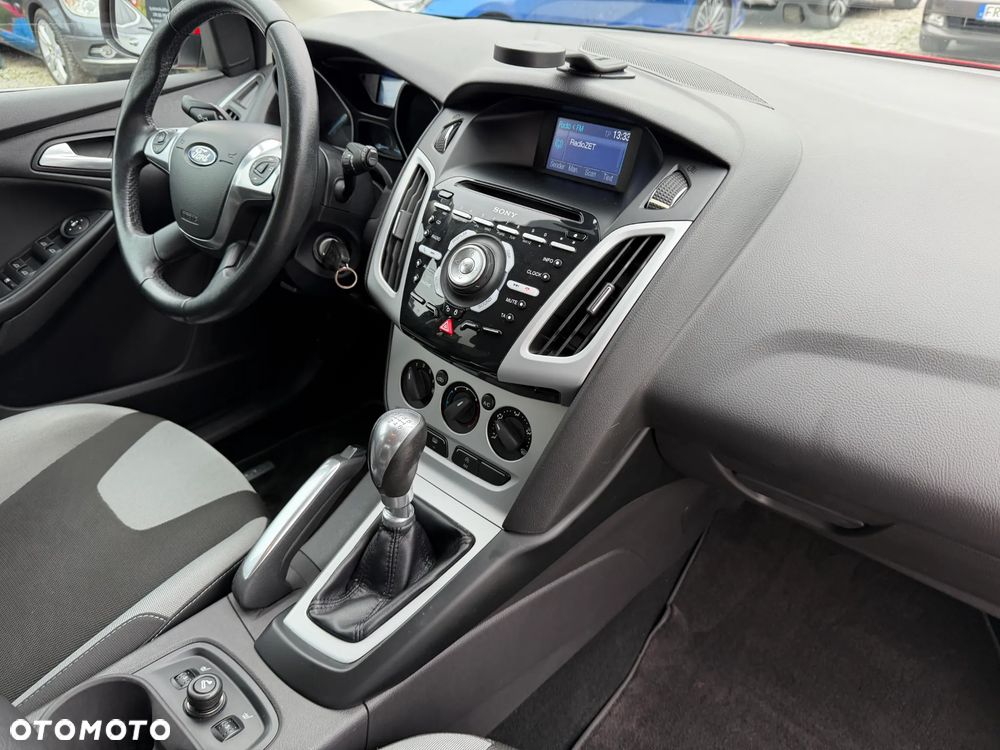 Ford Focus 1.6 EcoBoost Trend Sport - 40