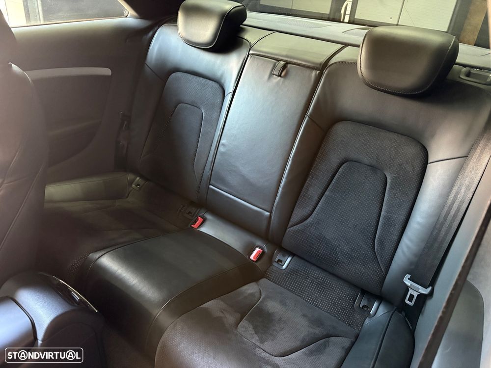 Audi A5 2.0 TDI S-line - 32