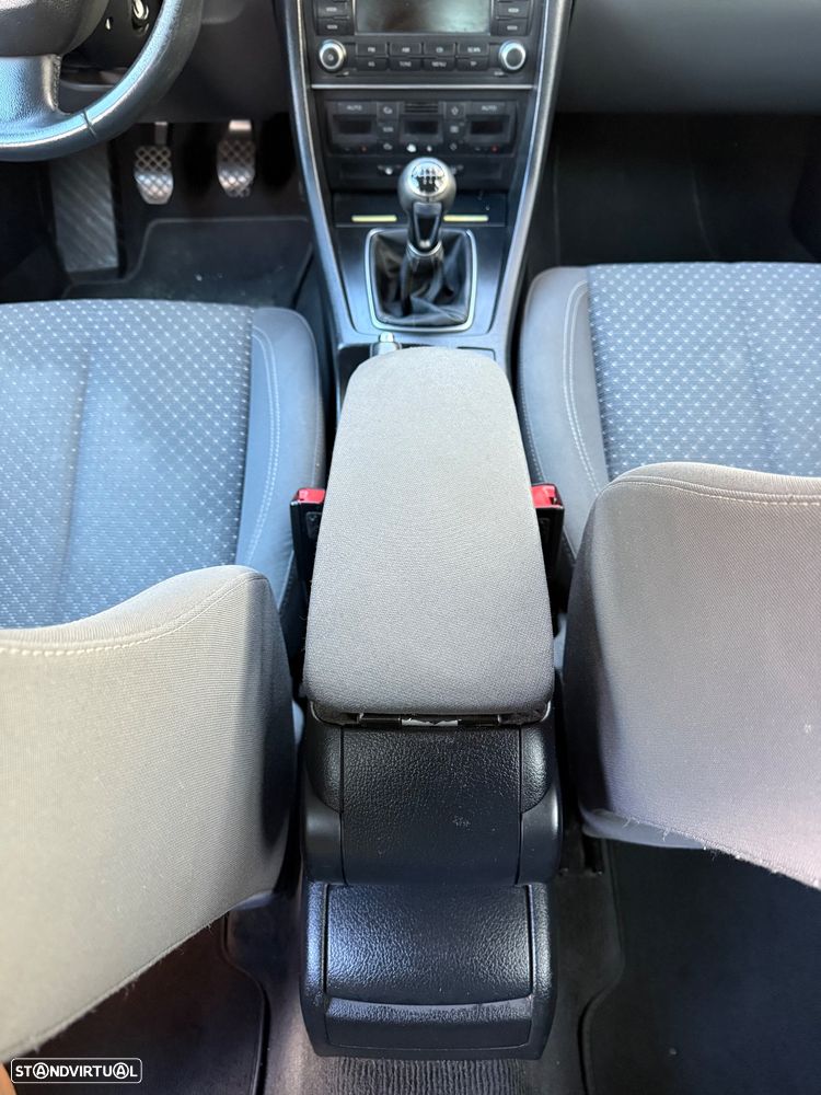 SEAT Exeo 2.0 TDI Reference - 19