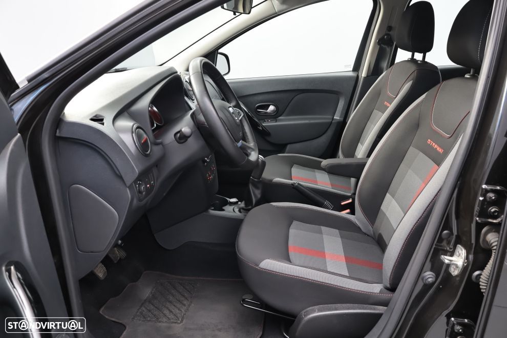 Dacia Sandero 0.9 TCe Stepway - 22