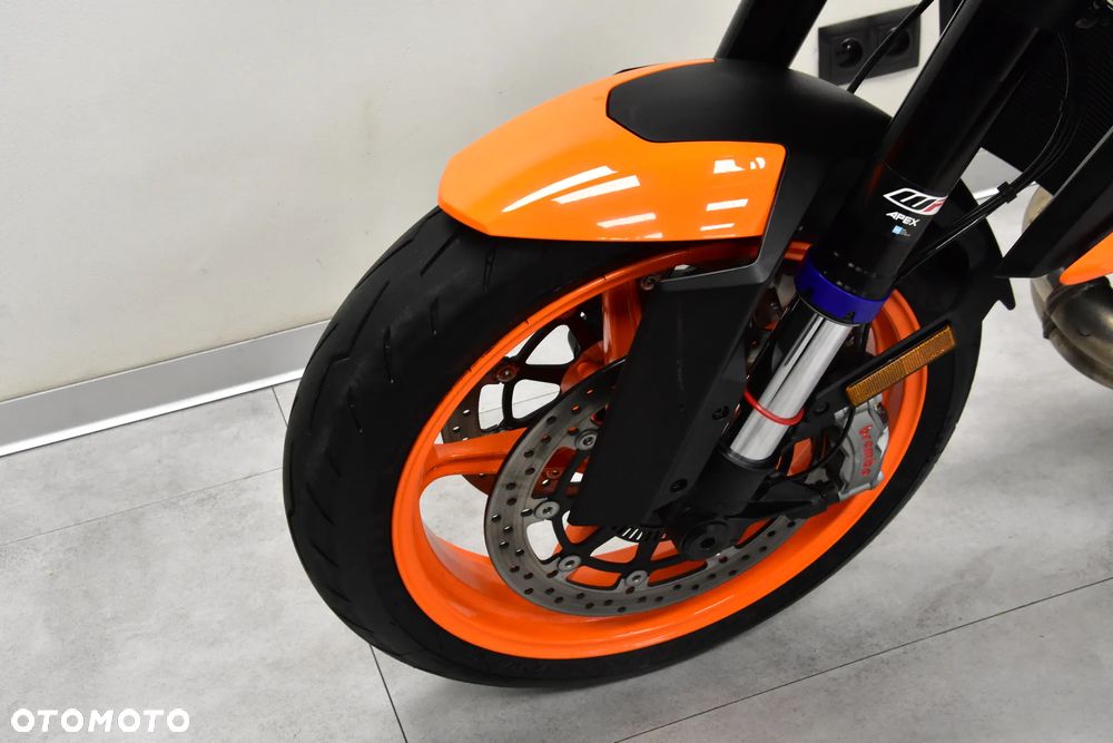 KTM Super Duke - 32