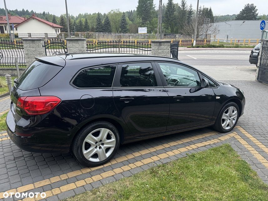 Opel Astra 1.4 Turbo - 10