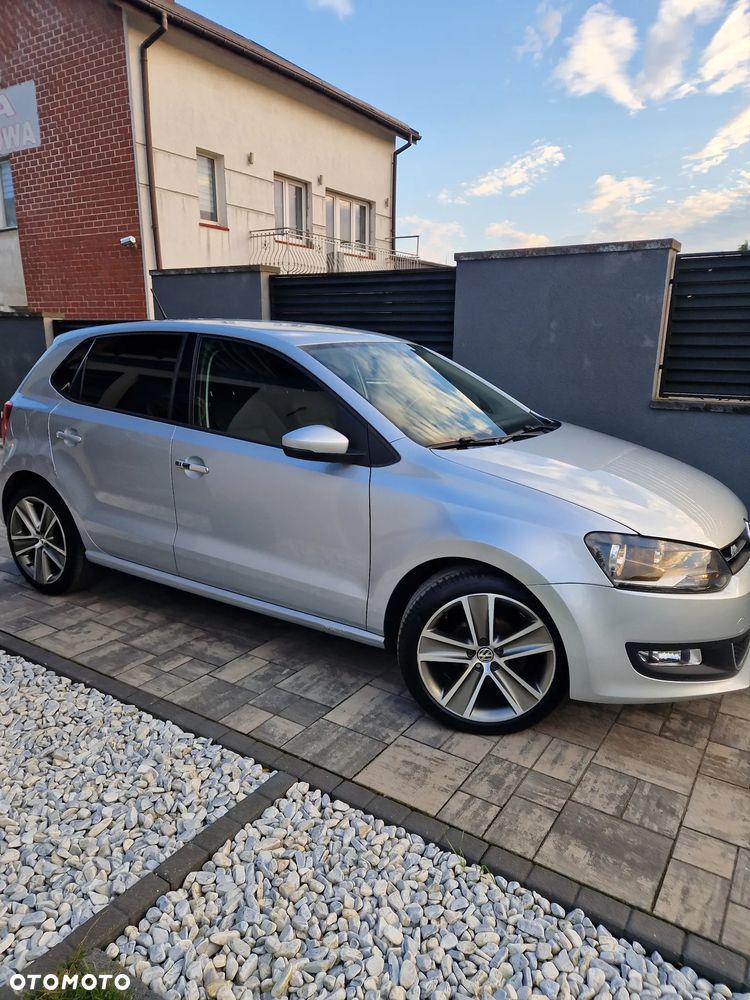 Volkswagen Polo 1.6 TDI DPF BlueMot Highline - 21