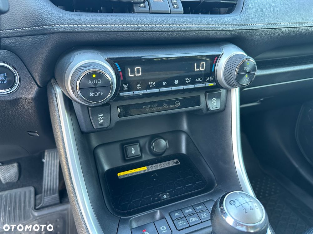 Toyota RAV4 - 25