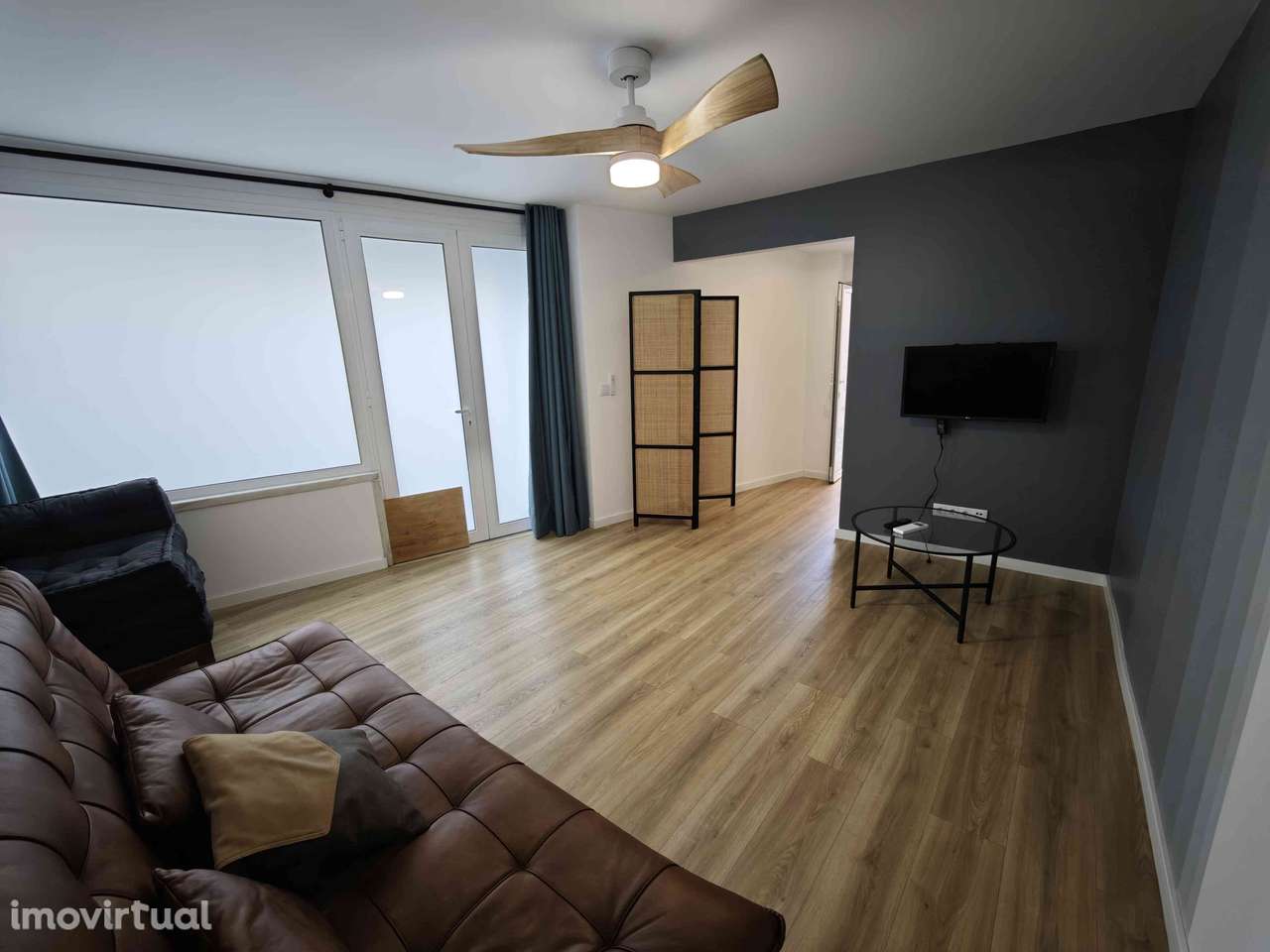 Charmoso T1 no centro de Carcavelos pronto a habitar - Grande imagem: 3/9