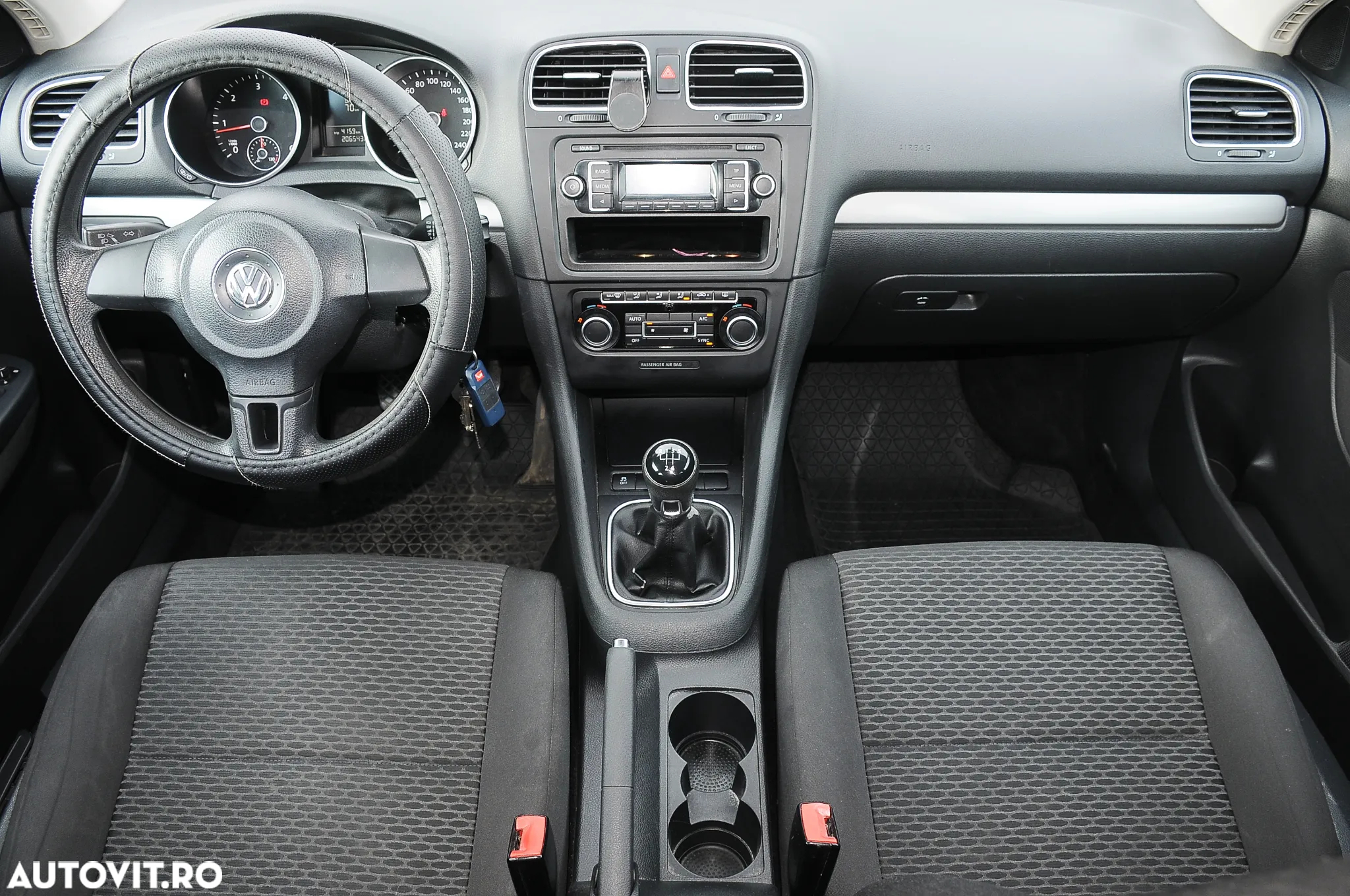 Volkswagen Golf 1.6 TDI DPF BMT Trendline - 6
