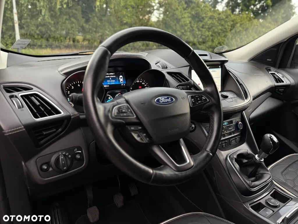 Ford Kuga 1.5 EcoBoost 2x4 Vignale - 6