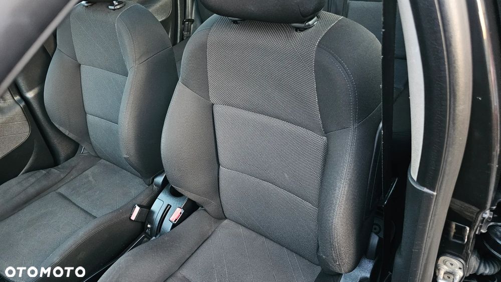 Peugeot 207 1.6 Trendy - 13