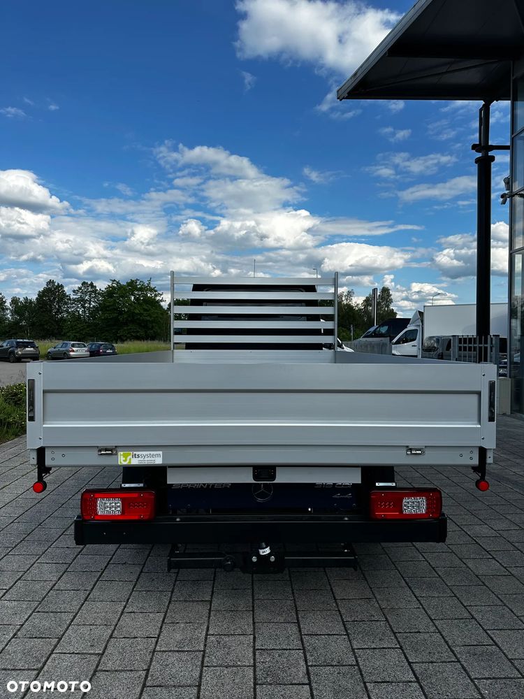 Mercedes-Benz Sprinter 319 CDI Pro długi 4x4 z zabudową skrzyniową - 11