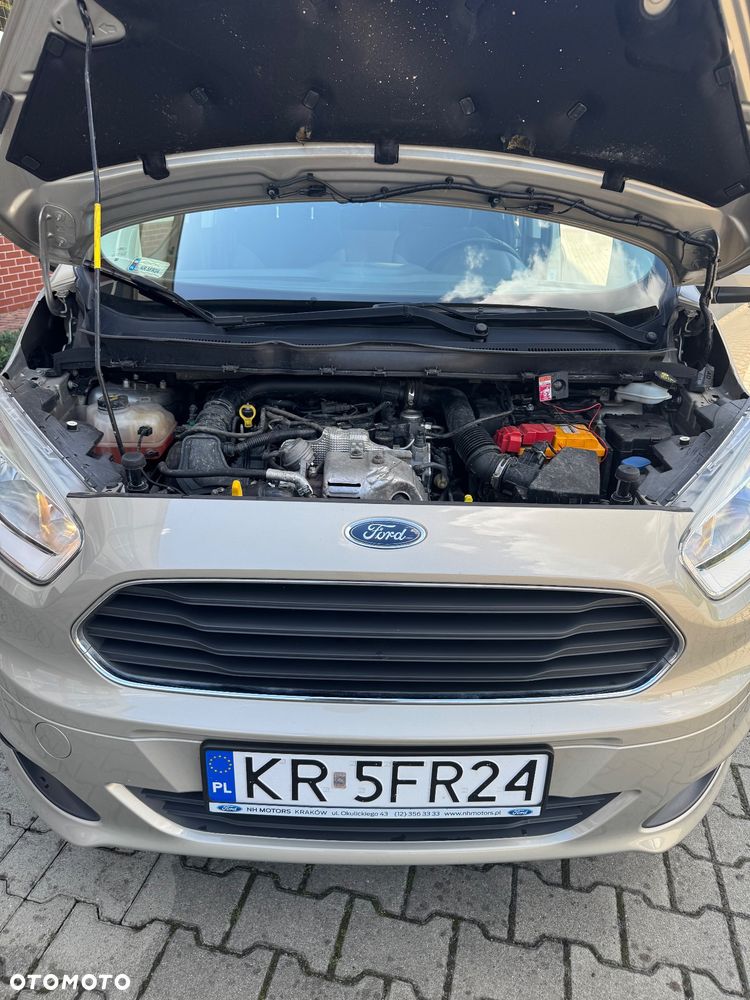 Ford Tourneo Courier 1.0 EcoBoost Titanium - 22