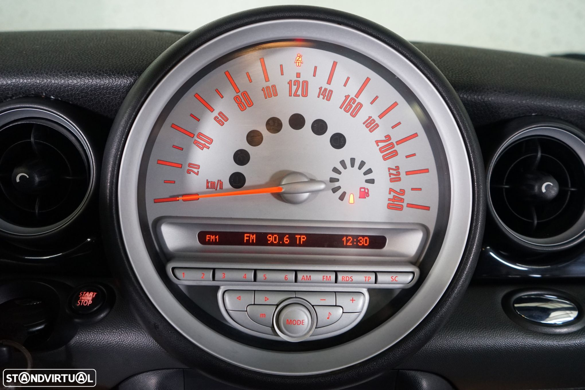MINI Clubman Cooper D - 26