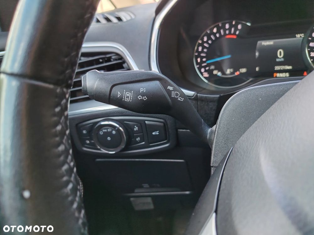 Ford S-Max - 23