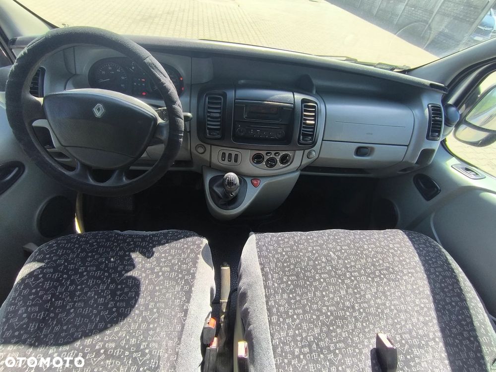Renault trafic - 10