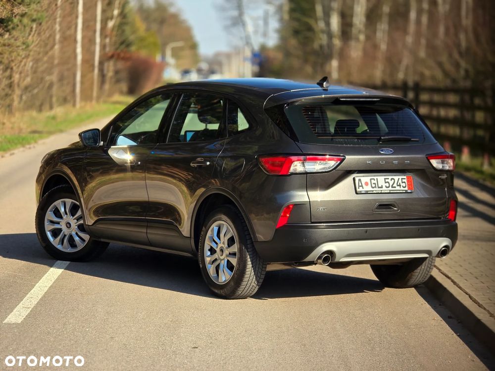 Ford Kuga - 3