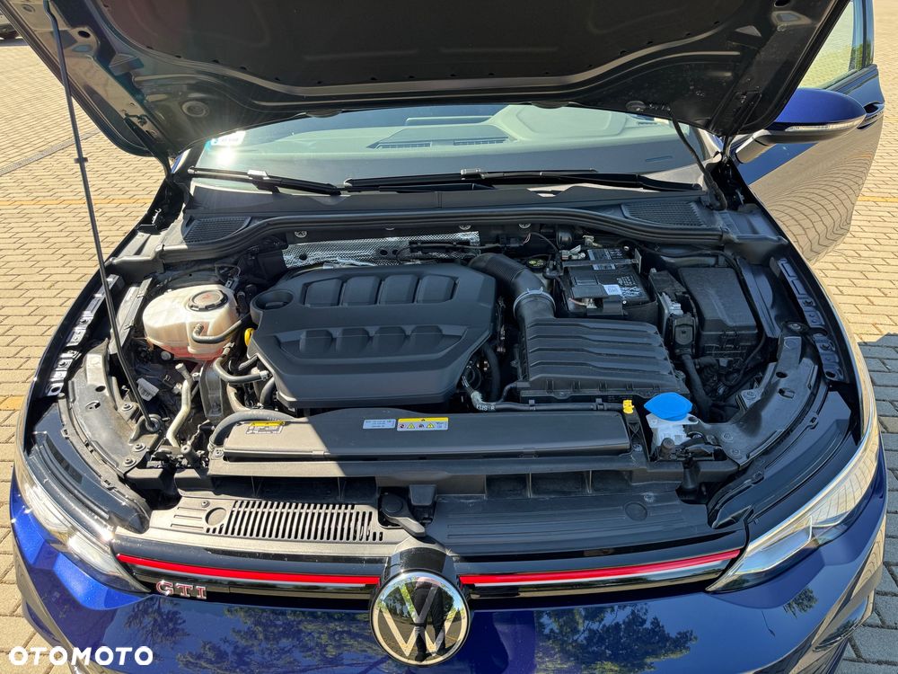 Volkswagen Golf - 11
