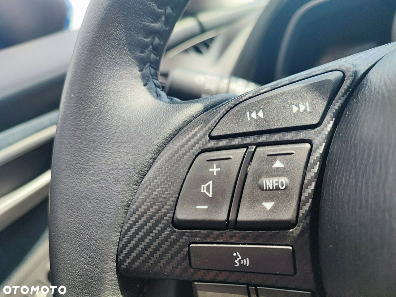 Mazda 2 SKYACTIV-G 90 Exclusive-Line - 13