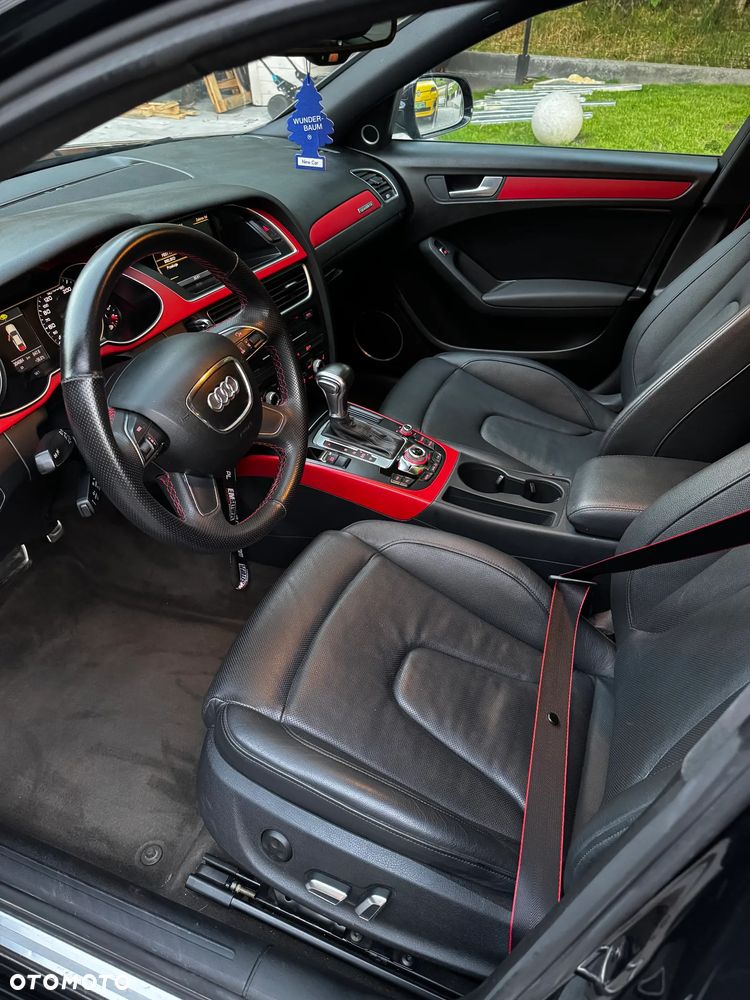 Audi A4 Limousine - 16