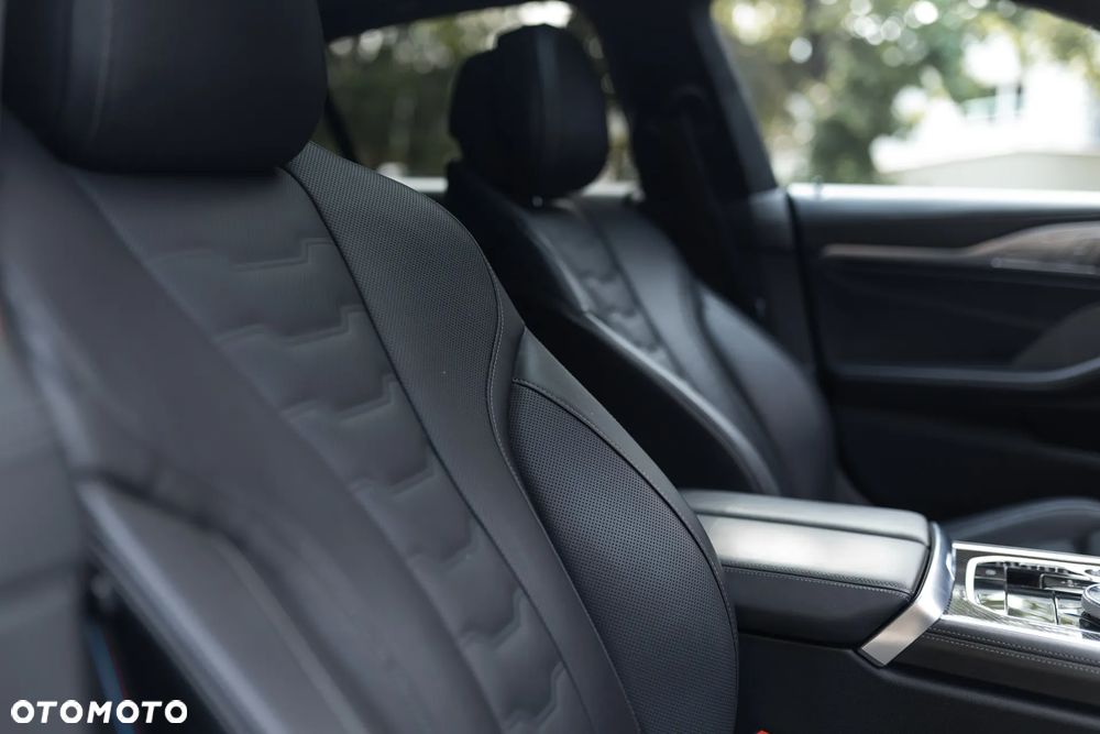 BMW Seria 8 840d xDrive - 18