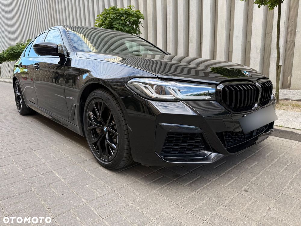 BMW Seria 5 540i xDrive mHEV M Sport sport - 3