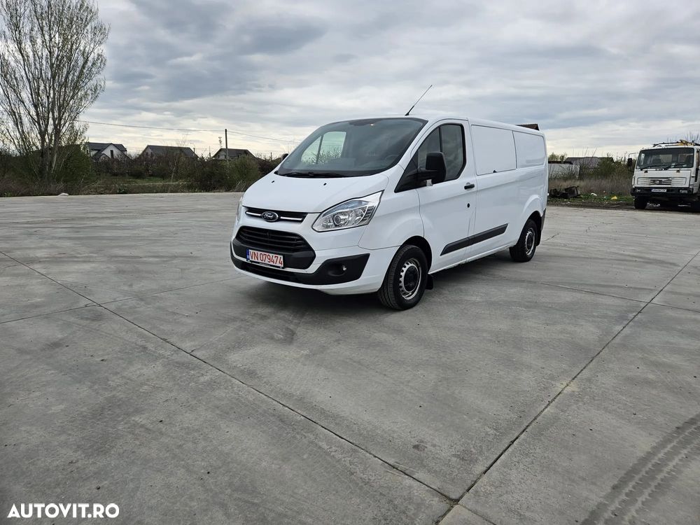 Ford TRANSIT CUSTOM - 4