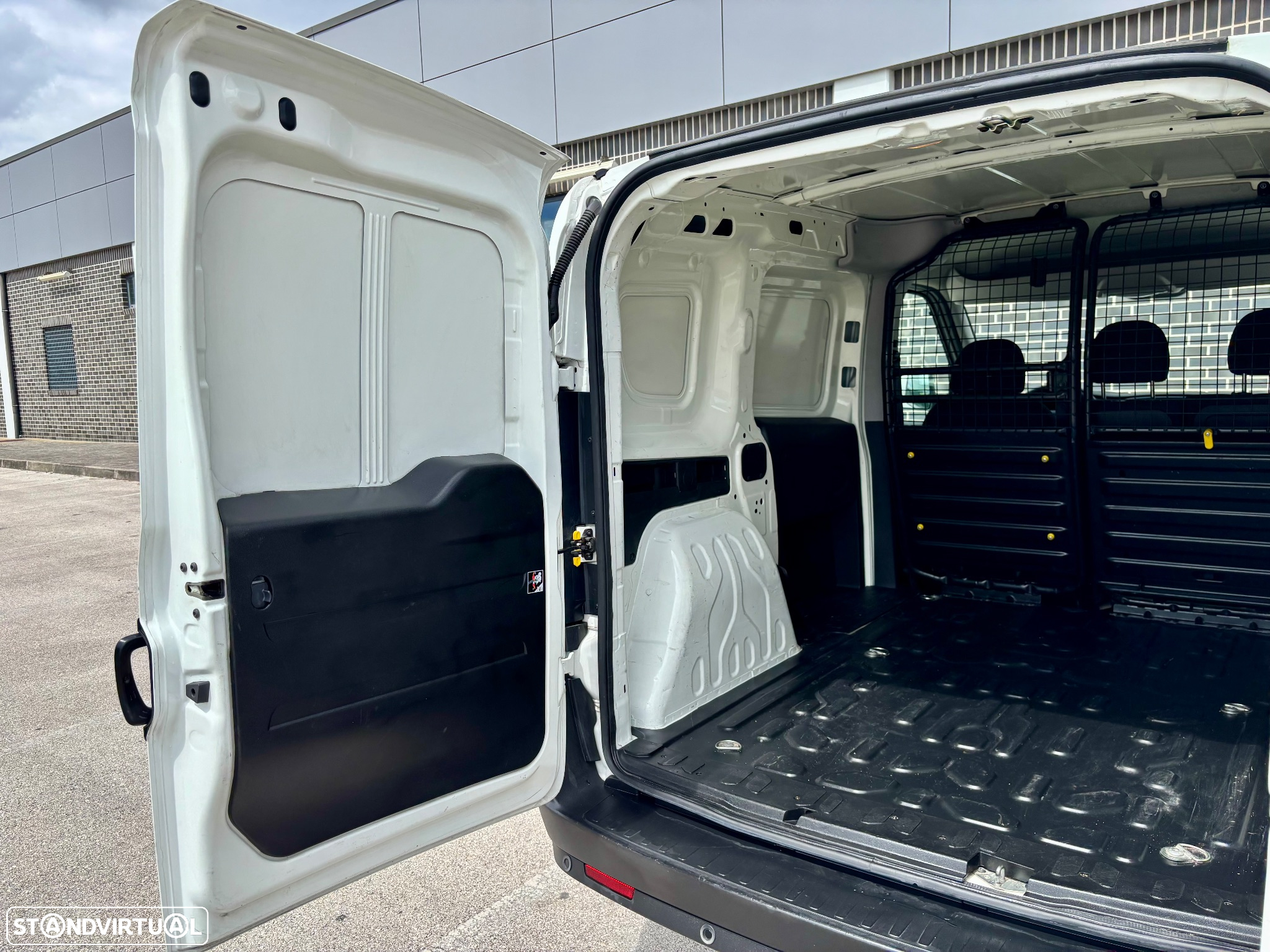 Fiat Doblo 1.3 Multijet - 25