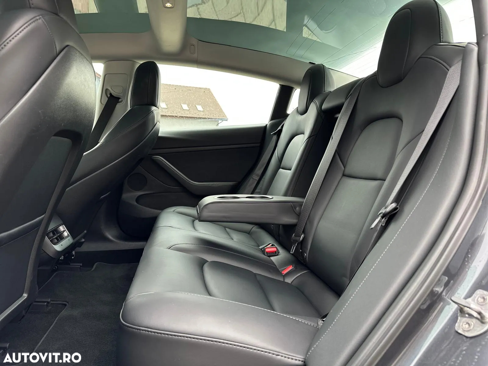 Tesla Model 3 Langstreckenbatterie Allradantrieb Dual Motor Performance - 28