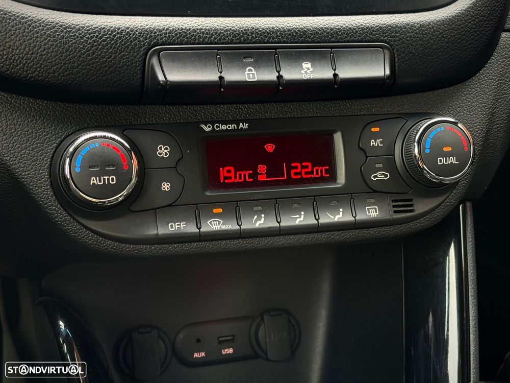 Kia Ceed S Coupé 1.6 T-GDi GT - 14